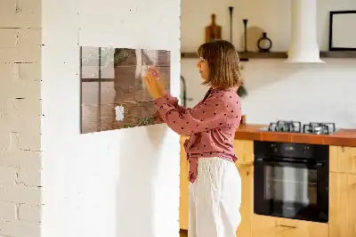 Magnetická tabule na kreslení v designu rustikálního dřeva