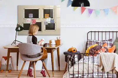 Magnetická kreslicí tabule v retro rámečku