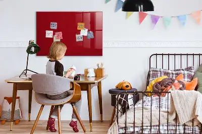 Magnetická tabule na kreslení v červené barvě