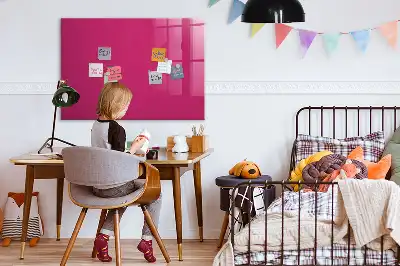 Magnetická popisovací tabule v sytě růžové barvě