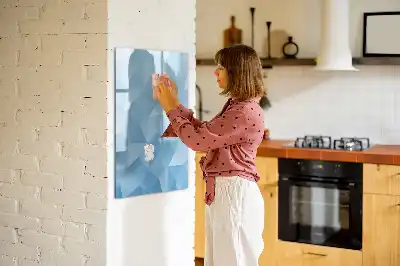 Magnetická tabule na kreslení s motivem abstrakce trojúhelníků