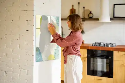 Magnetická popisovací tabule s dekorativním rámečkem