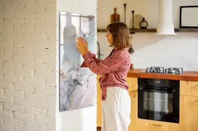 Magnetická kreslicí tabule v designu mramoru