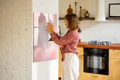 Magnetická popisovací tabule v designu růžového mramoru