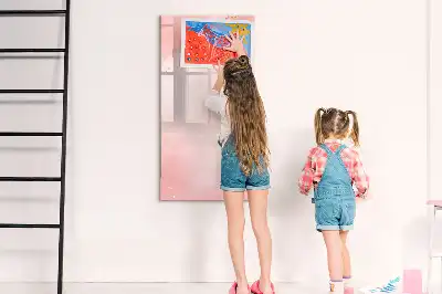 Magnetická popisovací tabule v designu růžového mramoru