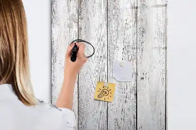 Magnetická popisovací tabule z malovaného dřeva