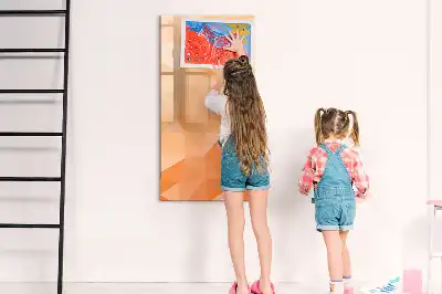 Magnetická tabule na kreslení s motivem abstrakce trojúhelníků