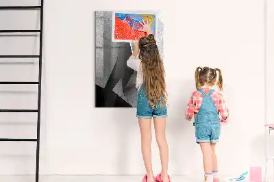 Magnetická tabule na kreslení v designu geometrická abstrakce