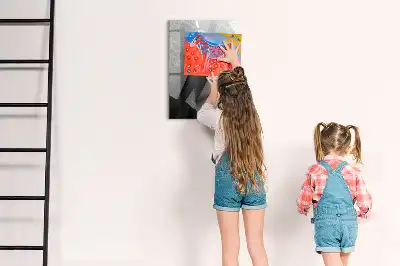 Magnetická tabule na kreslení v designu geometrická abstrakce