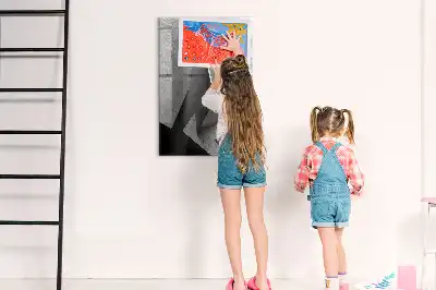 Magnetická tabule na kreslení v designu geometrická abstrakce