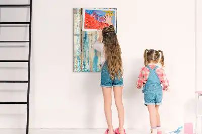 Magnetická kreslicí tabule z rostlého dřeva