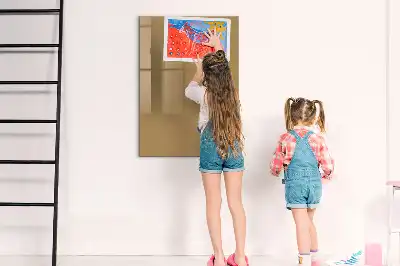 Magnetická tabule na kreslení v tmavě béžové barvě
