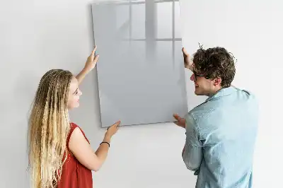 Magnetická tabule na kreslení ve světle šedé barvě