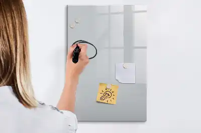Magnetická tabule na kreslení ve světle šedé barvě