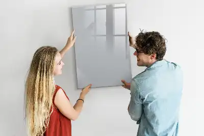 Magnetická tabule na kreslení ve světle šedé barvě