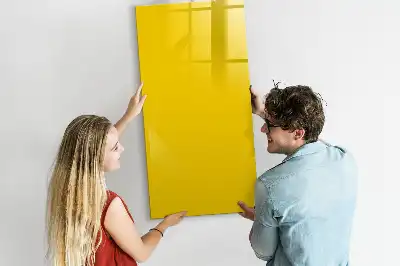 Magnetická tabule na kreslení ve světle žluté barvě