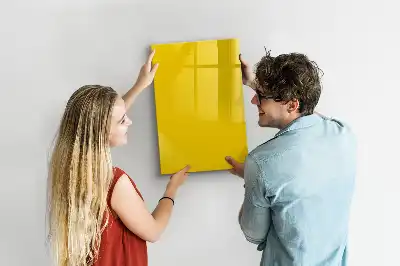 Magnetická tabule na kreslení ve světle žluté barvě