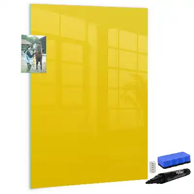 Magnetická tabule na kreslení ve světle žluté barvě