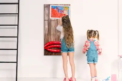 Magnetická popisovací tabule s motivem papriček na prkénku