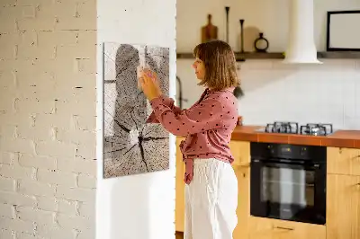 Magnetická popisovací tabule v designu průřezu stromem