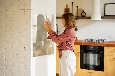 Magnetická popisovací tabule s motivem abstrakce trojúhelníků