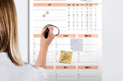 Magnetická popisovací tabule s kontrolním seznamem úklidu