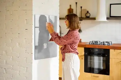 Magnetická popisovací tabule ve vzhledu světlého betonu