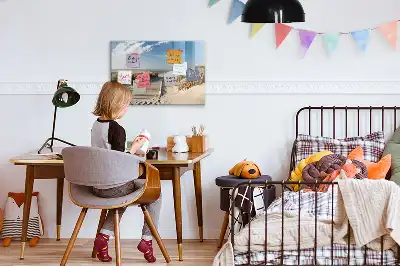Popisovatelná magnetická tabule s motivem pohledu na pláž