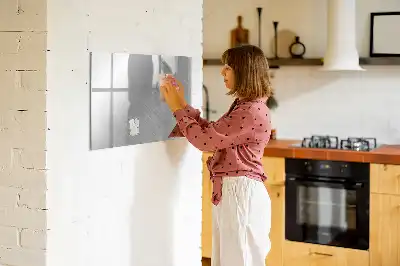 Magnetická kreslící tabule na kovovou zeď