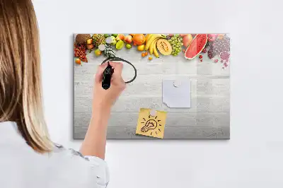Magnetická tabule na psaní s motivem ovoce na stole