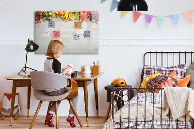 Magnetická tabule na psaní s motivem ovoce na stole