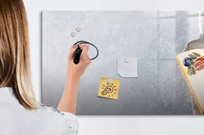 Magnetická popisovatelná tabule ve tvaru kousku dortu