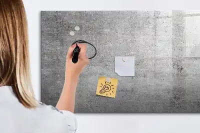 Popisovatelná magnetická tabule v dekoru surové zdi