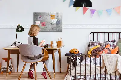 Popisovatelná magnetická tabule v dekoru surové zdi