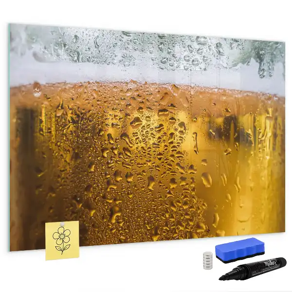 Magnetická kreslící tabule v designu půllitru piva