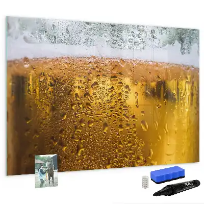 Magnetická kreslící tabule v designu půllitru piva