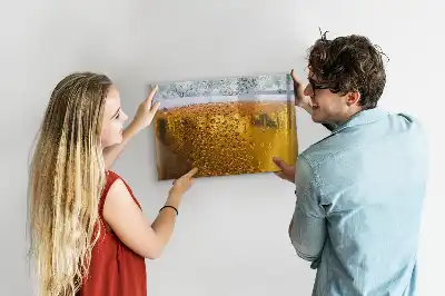 Magnetická kreslící tabule v designu půllitru piva
