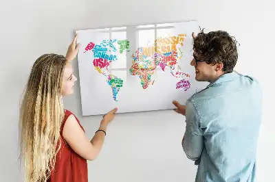 Magnetická kreslící tabule s motivem barevných názvů zemí