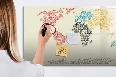 Magnetická kreslící tabule v designu mapy světa z písmen