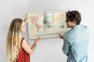 Magnetická kreslící tabule v designu mapy světa z písmen