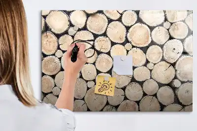 Popisovatelná magnetická tabule v designu kácených kmenů stromů