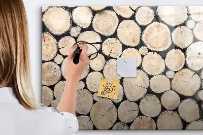 Popisovatelná magnetická tabule v designu kácených kmenů stromů