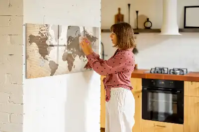 Magnetická kreslící tabule v designu malované mapy světa