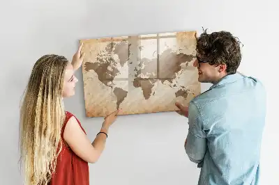 Magnetická kreslící tabule v designu malované mapy světa