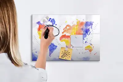 Akvarelová mapa světa popisovatelná magnetická tabule