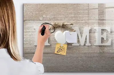 Popisovatelná magnetická tabule ve tvaru nápisu Domov