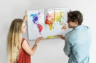 Akvarelová mapa světa popisovatelná magnetická tabule