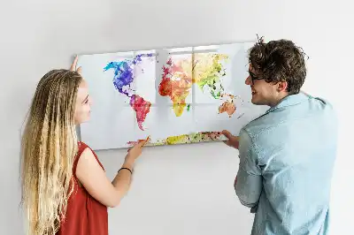 Akvarelová mapa světa popisovatelná magnetická tabule