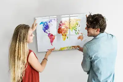 Akvarelová mapa světa popisovatelná magnetická tabule