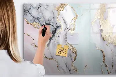 Magnetická kreslící tabule v designu mramoru